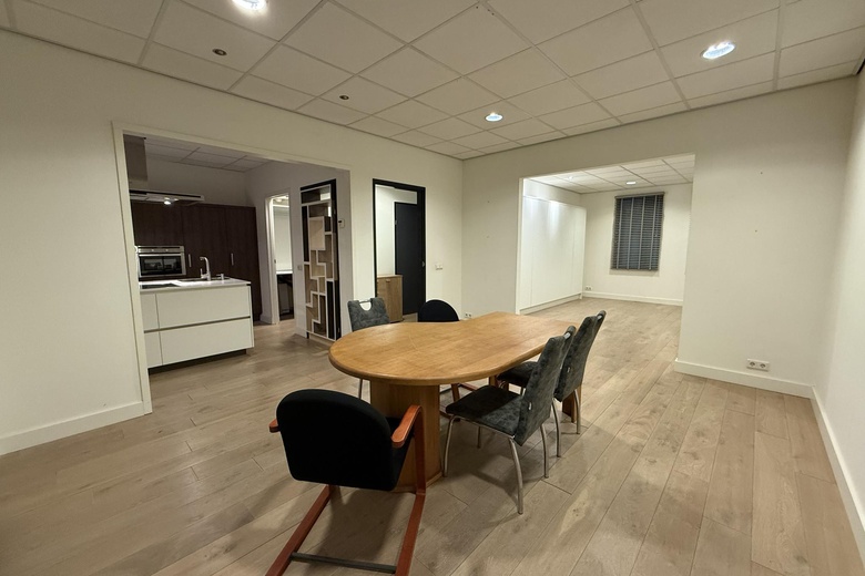 KantoorruimteaanMeerheide 100 y<br/> inEersel KantoorruimteaanMeerheide 100 y<br/> inEersel