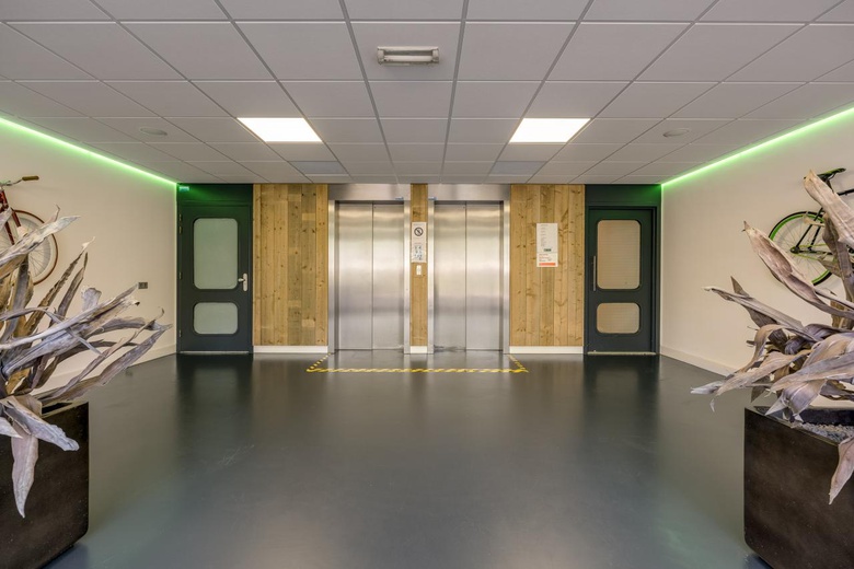 KantoorruimteaanStationsplein 4<br/> inZwijndrecht KantoorruimteaanStationsplein 4<br/> inZwijndrecht