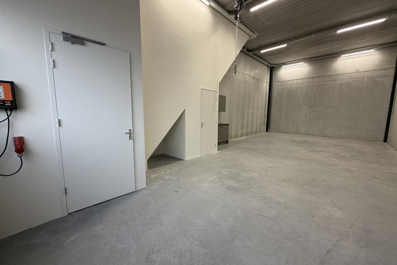 BedrijfsruimteaanGoudstraat 1<br/> inZoetermeer