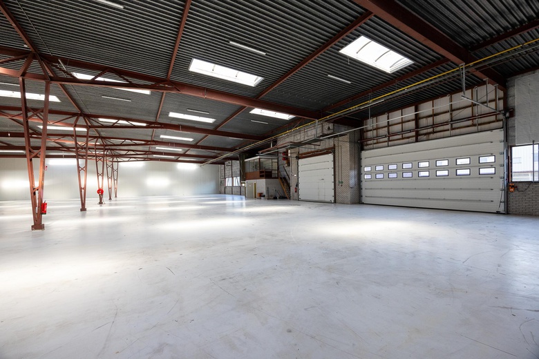 BedrijfsruimteaanVennestraat 10<br/> inLisse BedrijfsruimteaanVennestraat 10<br/> inLisse