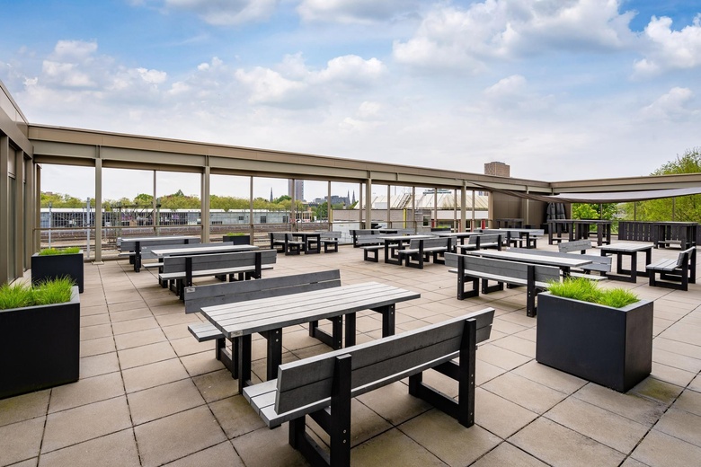 KantoorruimteaanProfessor Dr Dorgelolaan 12<br/> inEindhoven