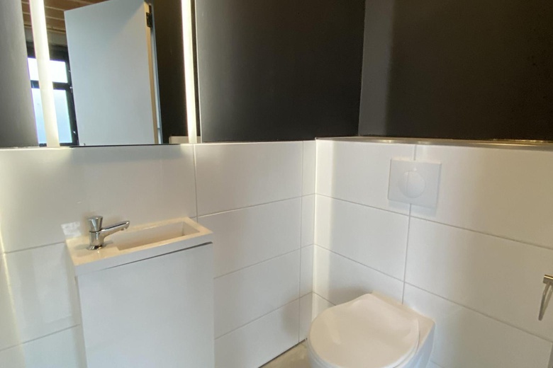 BedrijfsruimteaanAngstelpark 312<br/> inNieuwersluis BedrijfsruimteaanAngstelpark 312<br/> inNieuwersluis