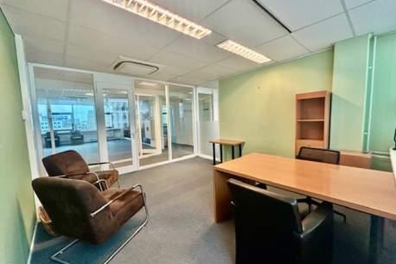 KantoorruimteaanSchuttersveld 2-4<br/> inLeiden