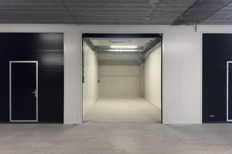 BedrijfsruimteaanIndustrieweg 69 78<br/> inBerkel en Rodenrijs