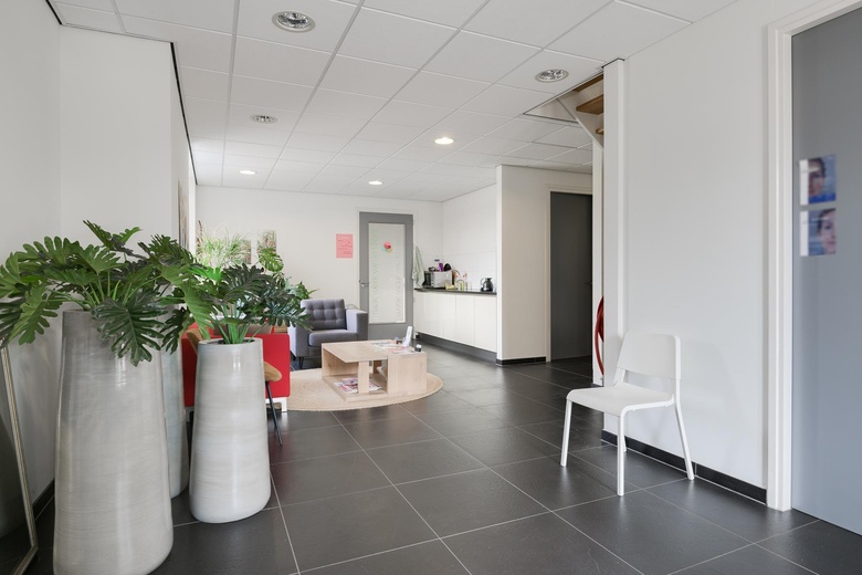 KantoorruimteaanVarsseveldsestraatweg 70 A<br/> inAalten KantoorruimteaanVarsseveldsestraatweg 70 A<br/> inAalten