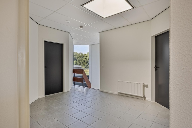 KantoorruimteaanVenenweg 18<br/> inZwanenburg KantoorruimteaanVenenweg 18<br/> inZwanenburg