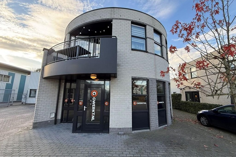 Bekijk foto 1 van Einsteinstraat 23