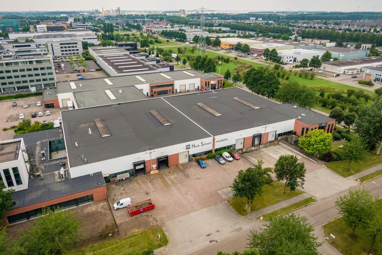 BedrijfsruimteaanVersterkerstraat 4<br/> inAlmere