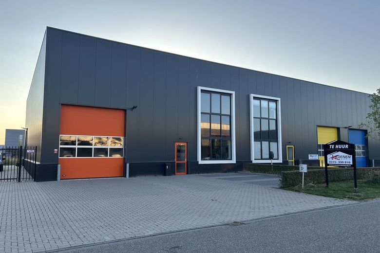 BedrijfsruimteaanKronenweg 1<br/> inVarsseveld