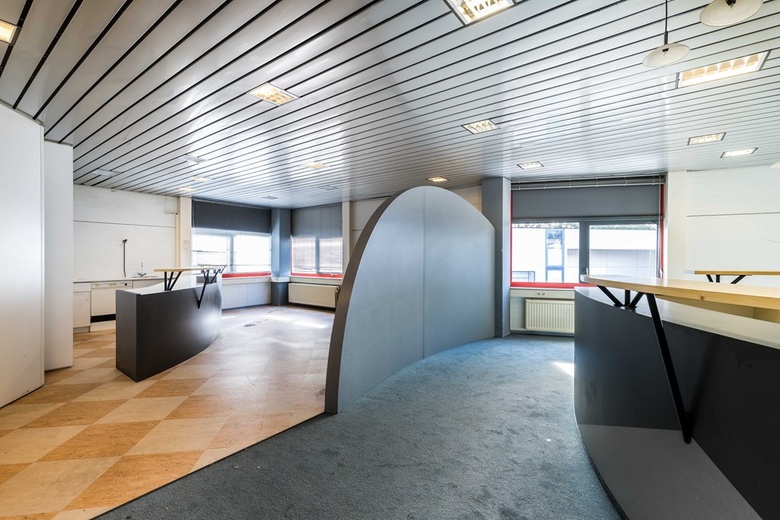 KantoorruimteaanInnsbruckweg 90<br/> inRotterdam KantoorruimteaanInnsbruckweg 90<br/> inRotterdam