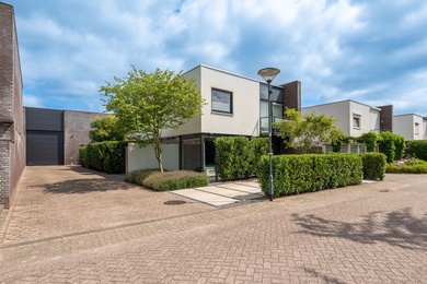 Bedrijfsruimte Hof Bruheze 402, Helmond | Bedrijfspand.com