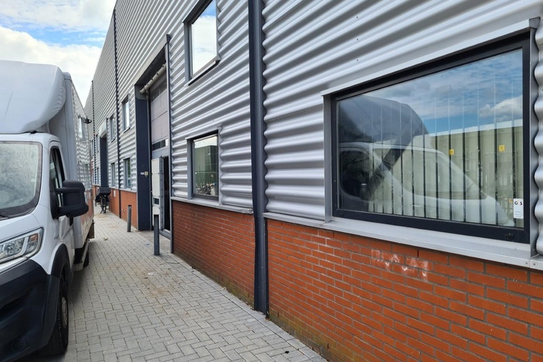 BedrijfsruimteaanHoofdveste 20 - 22<br/> inHouten