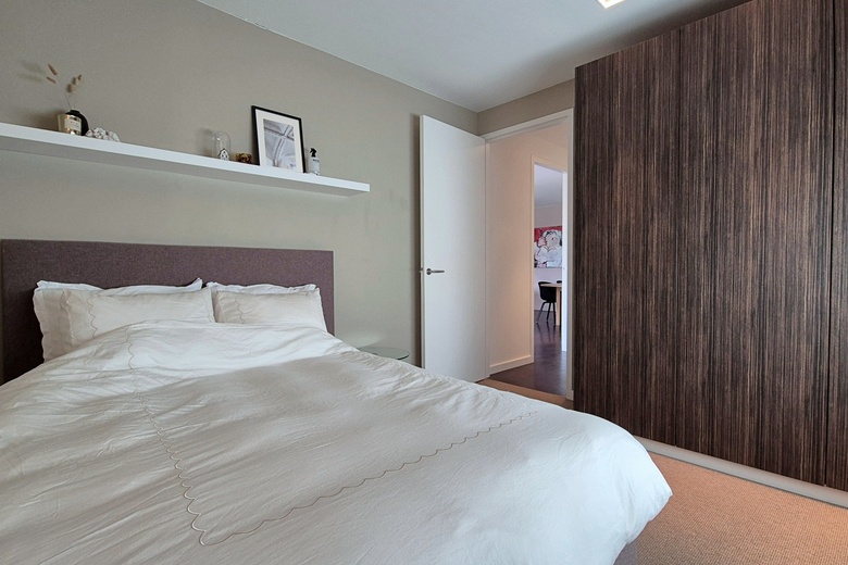 Bekijk foto 18 in  aan de  in 