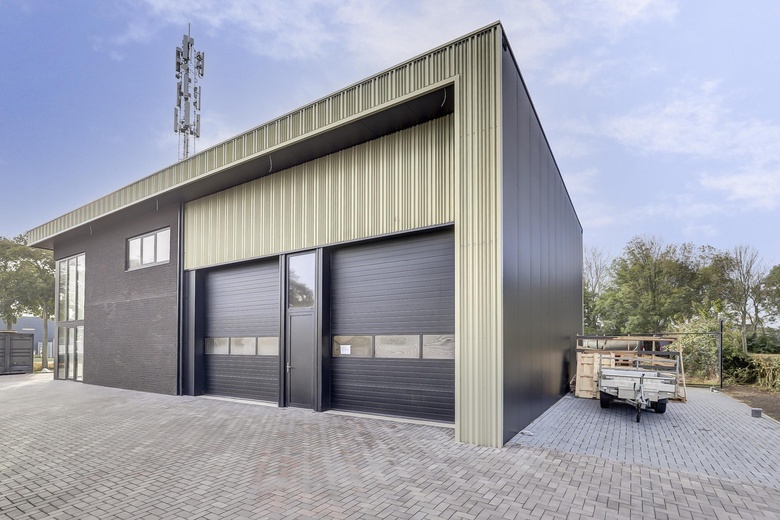 BedrijfsruimteaanGrevelingenstraat 11 a<br/> inZierikzee BedrijfsruimteaanGrevelingenstraat 11 a<br/> inZierikzee