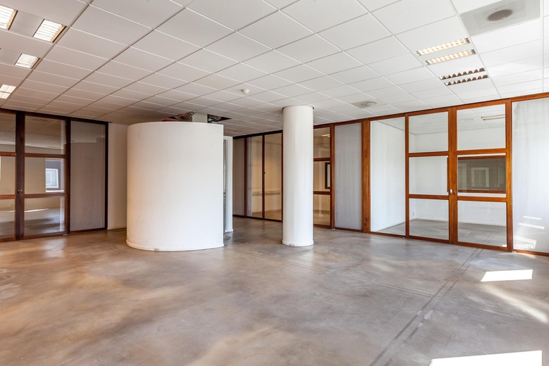 BedrijfsruimteaanNieuw-Zeelandweg 15 B<br/> inAmsterdam BedrijfsruimteaanNieuw-Zeelandweg 15 B<br/> inAmsterdam