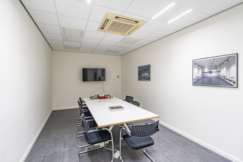 BedrijfsruimteaanKoningsbeltweg 51<br/> inAlmere BedrijfsruimteaanKoningsbeltweg 51<br/> inAlmere
