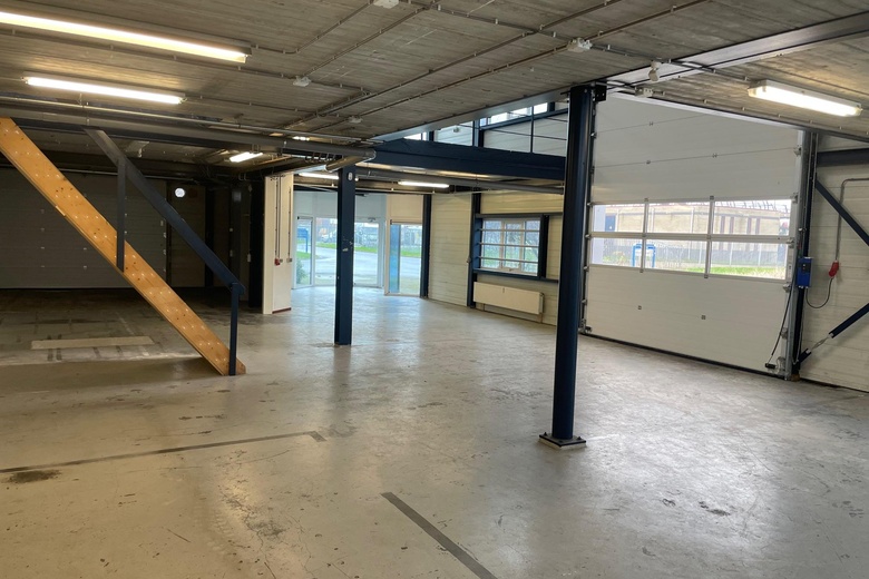 BedrijfsruimteaanBedrijfsweg 1<br/> inNieuwkoop