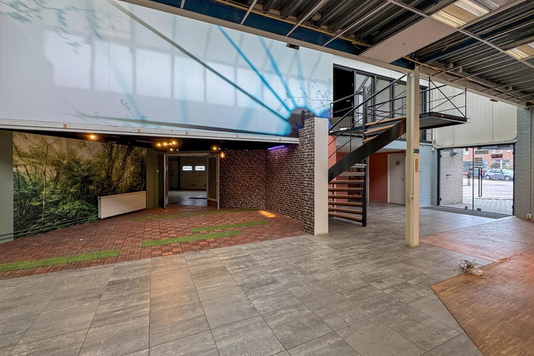 BedrijfsruimteaanNijverheidslaan 1<br/> inWeesp