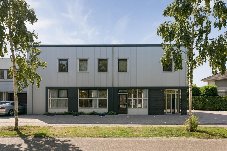 KantoorruimteaanVluchtoord 24<br/> inUden