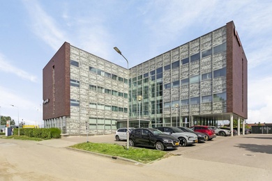 Bekijk foto 2 van Stationspark 8