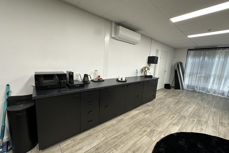 KantoorruimteaanKraaivenstraat 38 16<br/> inTilburg KantoorruimteaanKraaivenstraat 38 16<br/> inTilburg