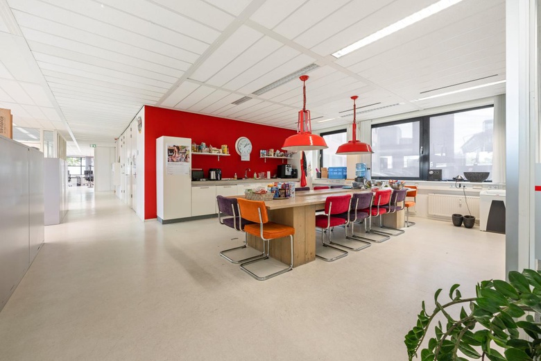 KantoorruimteaanStationsplein 1<br/> inZwijndrecht