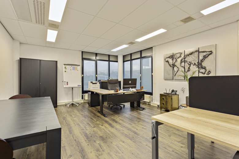 KantoorruimteaanWethouder den Oudenstraat 4<br/> inHelmond KantoorruimteaanWethouder den Oudenstraat 4<br/> inHelmond