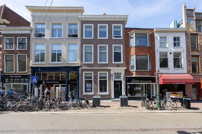 Bekijk foto 1 van Breestraat 71 Bekijk foto 1 van Breestraat 71