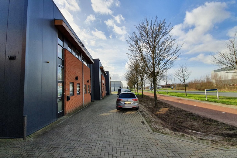 BedrijfsruimteaanZonnehorst 16<br/> inZutphen BedrijfsruimteaanZonnehorst 16<br/> inZutphen