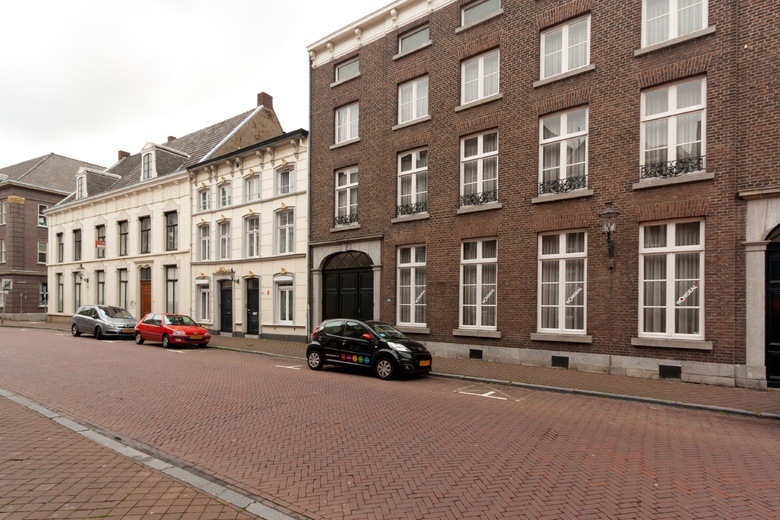 KantoorruimteaanSwalmerstraat 44 .<br/> inRoermond KantoorruimteaanSwalmerstraat 44 .<br/> inRoermond