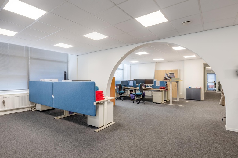 KantoorruimteaanUiterdijk 40 - 56<br/> inPernis KantoorruimteaanUiterdijk 40 - 56<br/> inPernis
