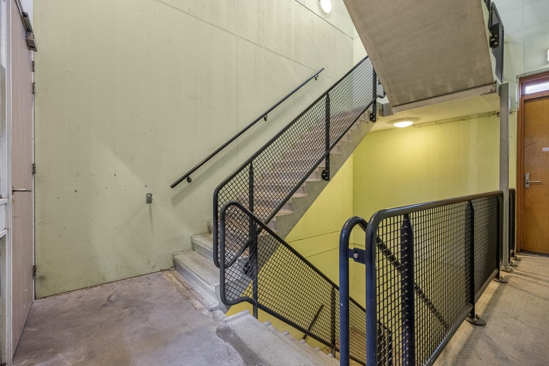 BedrijfsruimteaanHerenweg 100<br/> inNoordwijk BedrijfsruimteaanHerenweg 100<br/> inNoordwijk