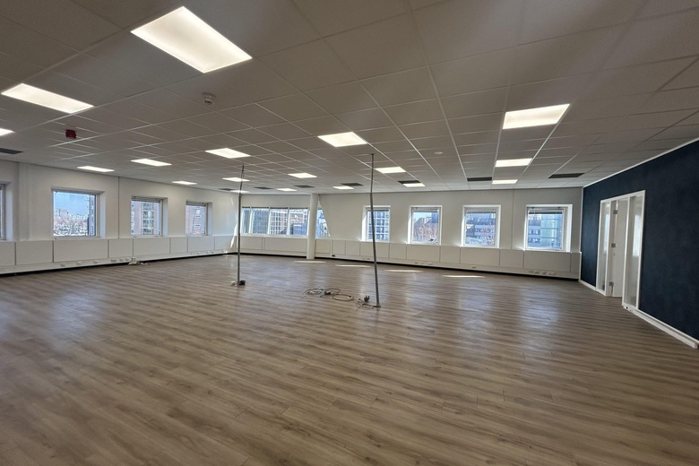 BedrijfsruimteaanTwentestraat 20-30<br/> inRotterdam