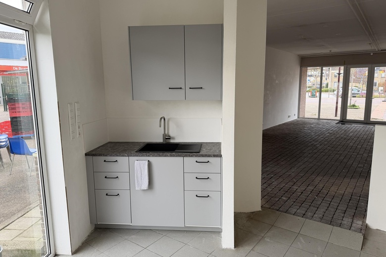 WinkelruimteaanLindenplein 8<br/> inTer Aar