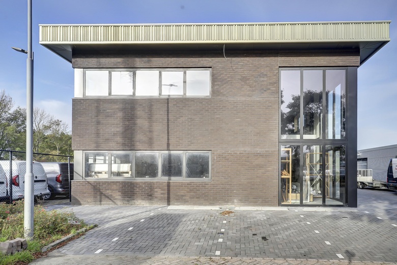 BedrijfsruimteaanGrevelingenstraat 11 a<br/> inZierikzee