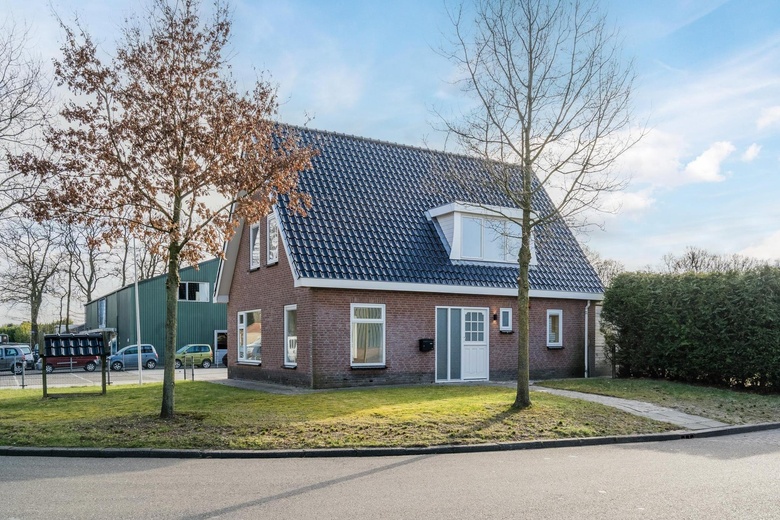BedrijfsruimteaanMunestrjitte 48 a<br/> inFerwoude BedrijfsruimteaanMunestrjitte 48 a<br/> inFerwoude