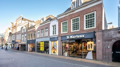 Bekijk foto 22 in  aan de  in 