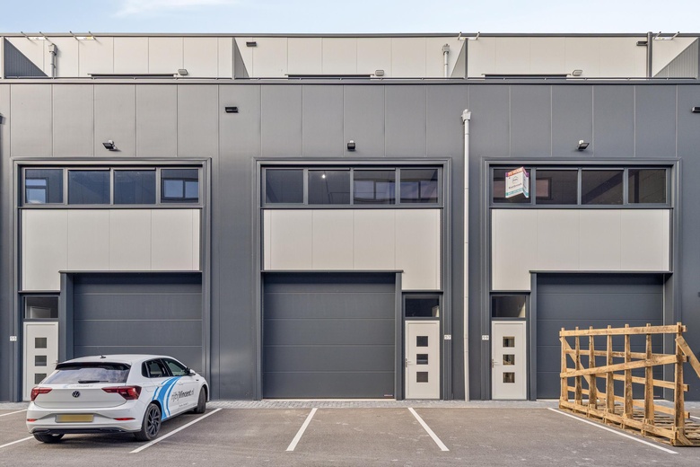 Bekijk foto 1 van Kabelweg 57