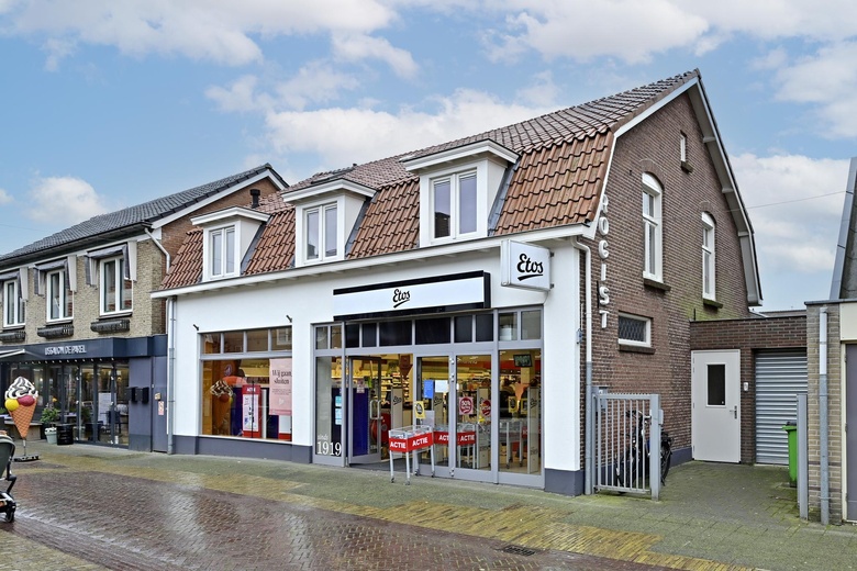 Bekijk foto 1 van Kerkstraat 6 Bekijk foto 1 van Kerkstraat 6