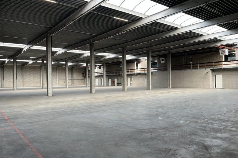 BedrijfsruimteaanHallenweg 2 - 4<br/> inBest BedrijfsruimteaanHallenweg 2 - 4<br/> inBest