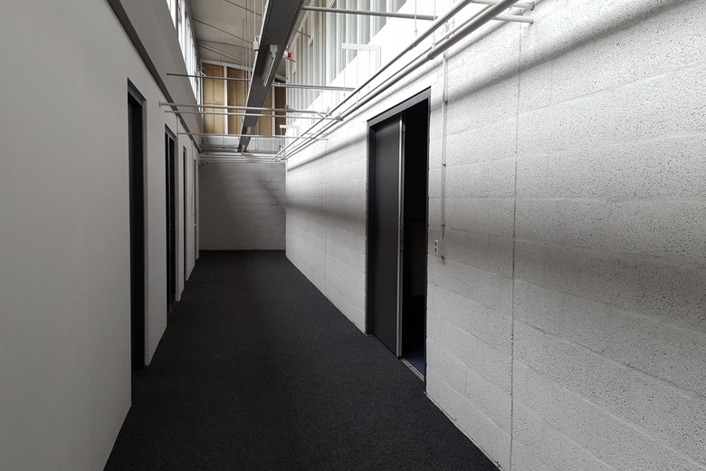 BedrijfsruimteaanJules Verneweg 15<br/> inEmmen