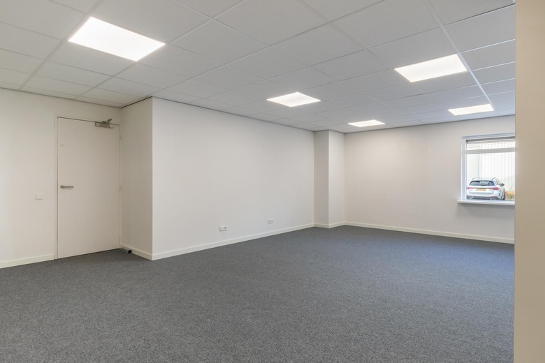 BedrijfsruimteaanZuidplasstraat 6<br/> inMoerkapelle