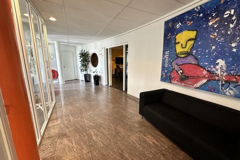 KantoorruimteaanRhôneweg 16<br/> inAmsterdam KantoorruimteaanRhôneweg 16<br/> inAmsterdam