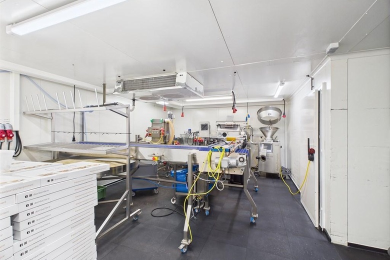 BedrijfsruimteaanExpeditieweg 64<br/> inOostburg