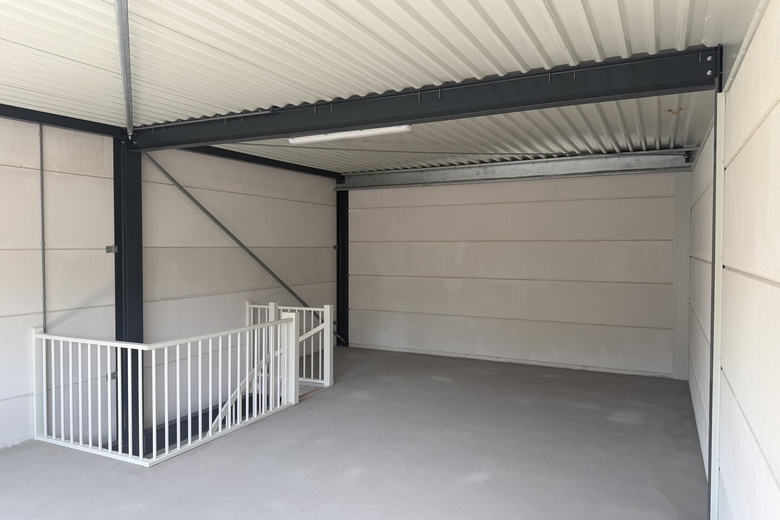 BedrijfsruimteaanLatensteinse Middenweg 31<br/> inTiel