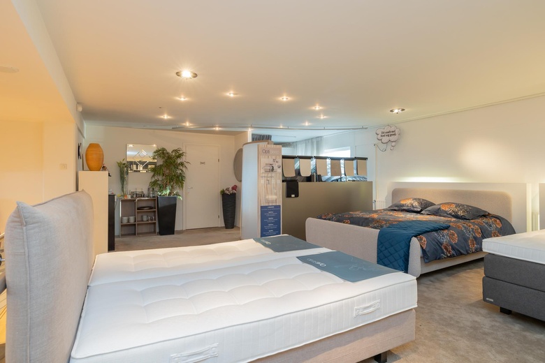 WinkelruimteaanKanaalstraat 94<br/> inLisse WinkelruimteaanKanaalstraat 94<br/> inLisse