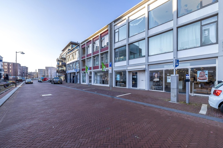 WinkelruimteaanBeekstraat 68<br/> inArnhem WinkelruimteaanBeekstraat 68<br/> inArnhem