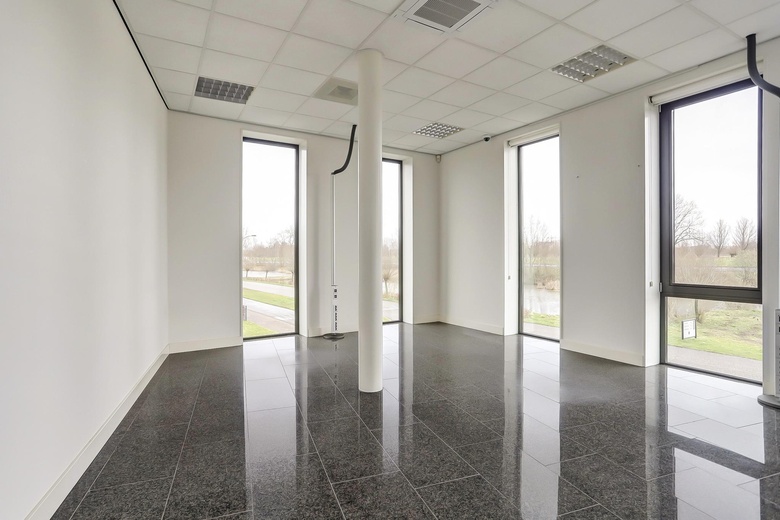BedrijfsruimteaanGrote Esch 1195<br/> inMoordrecht BedrijfsruimteaanGrote Esch 1195<br/> inMoordrecht