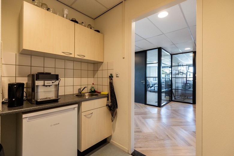 KantoorruimteaanStevinweg 5 - 7<br/> inSpijkenisse KantoorruimteaanStevinweg 5 - 7<br/> inSpijkenisse