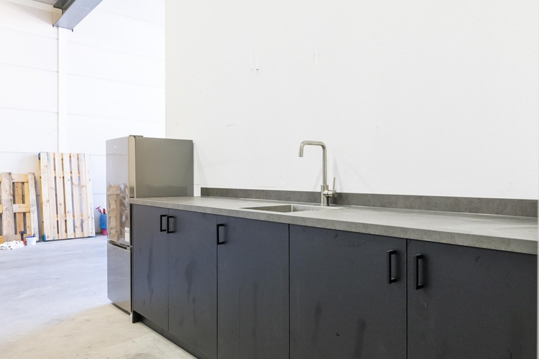 BedrijfsruimteaanLeeghwaterstraat 4 b<br/> inWerkendam BedrijfsruimteaanLeeghwaterstraat 4 b<br/> inWerkendam